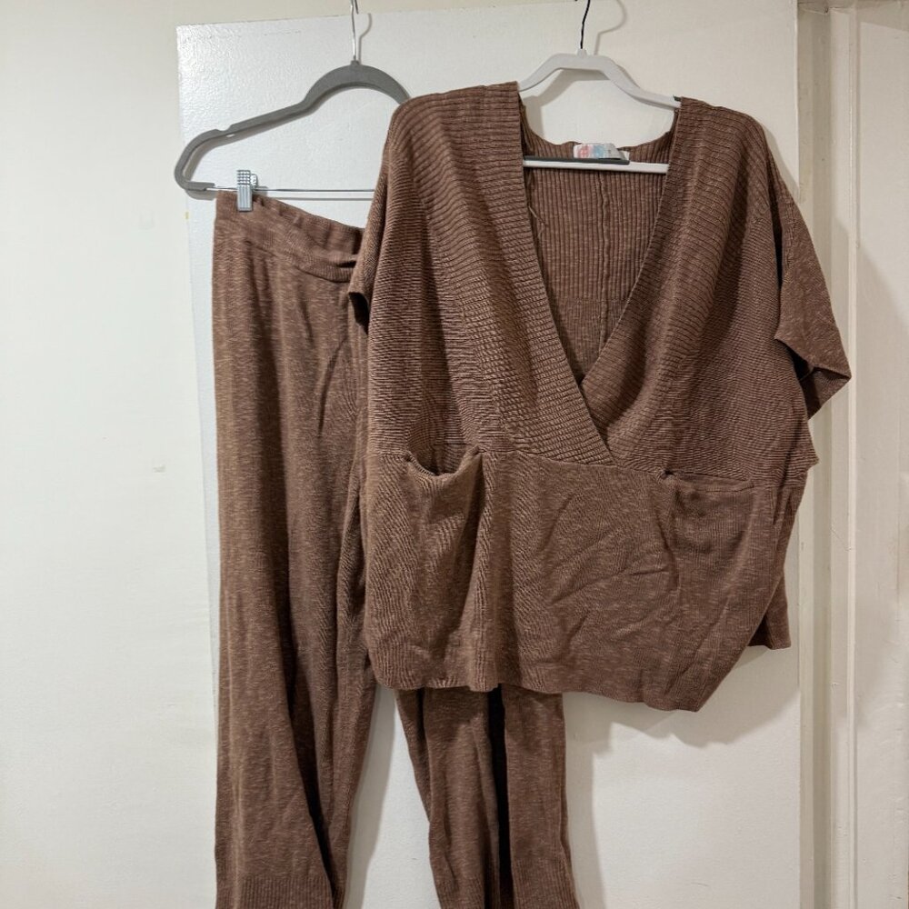 ✨ Free People Jaclyn Sweater Set – Raw Umber (2-Piece Knit Lounge Set) ✨ - Picture 4 of 10